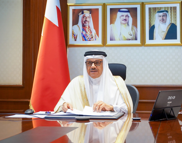 <p>Foreign Affairs Minister Dr Abdullatif Al Zayani received copies of the credentials of the Ambassadors-Designate of Panama and Malta, during a virtual meeting. </p><p>He wished the ambassadors success in their diplomatic duties, affirming Bahrain’s commitment to strengthening co-operation with Panama and Malta.</p>